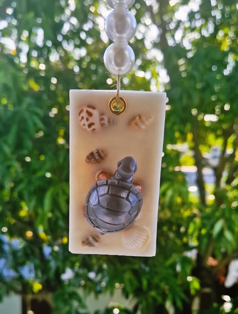 Suspension My little tortue - photo non libre de droit